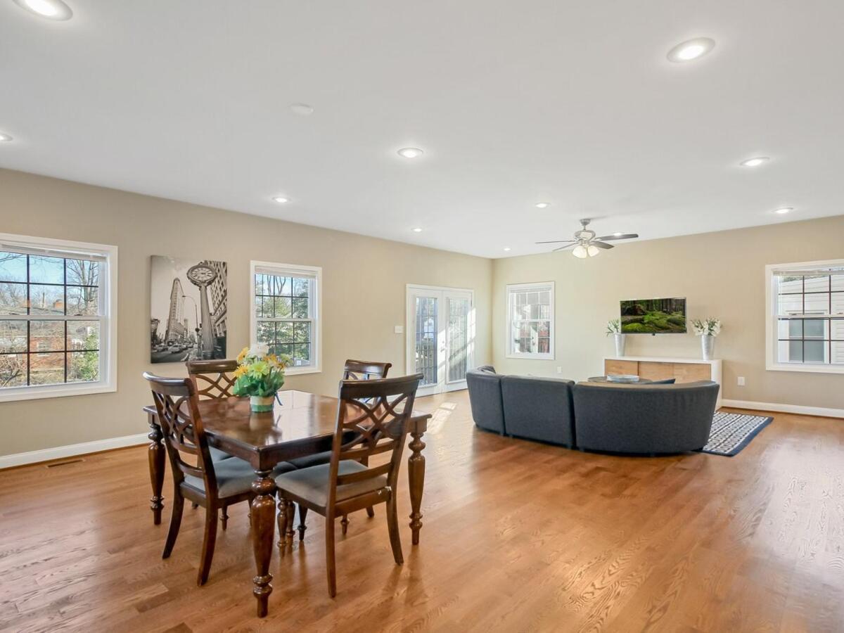 Havenly Homes Dmv Arlington Room photo