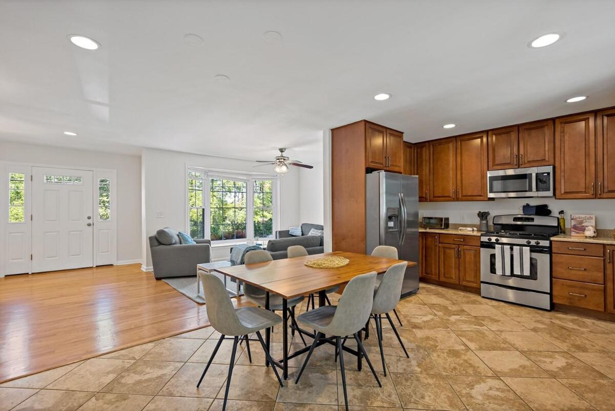 Havenly Homes Dmv Arlington Room photo